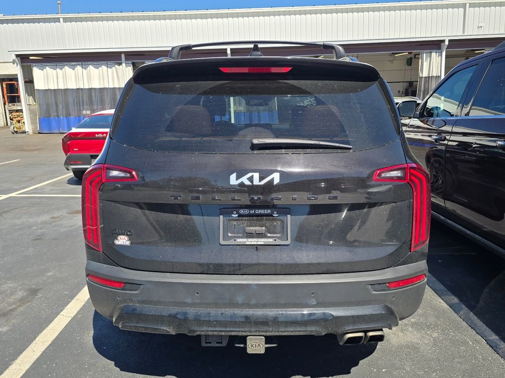 Used 2022 Kia Telluride SX w/ SX Prestige Package image 4