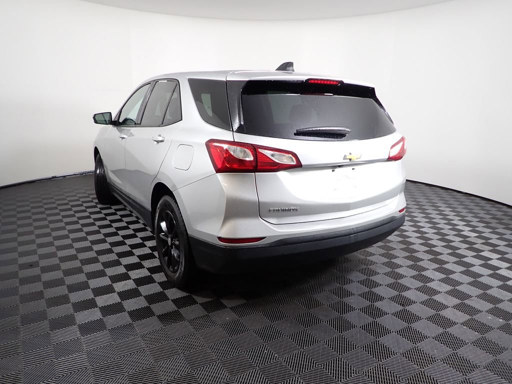 Used 2019 Chevrolet Equinox LS w/ LS Convenience Package image 10