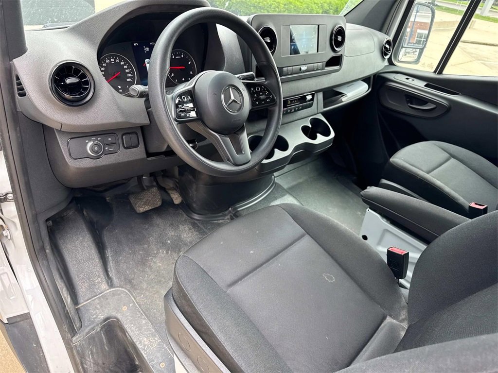 Used 2022 Mercedes-Benz Sprinter 3500 image 22