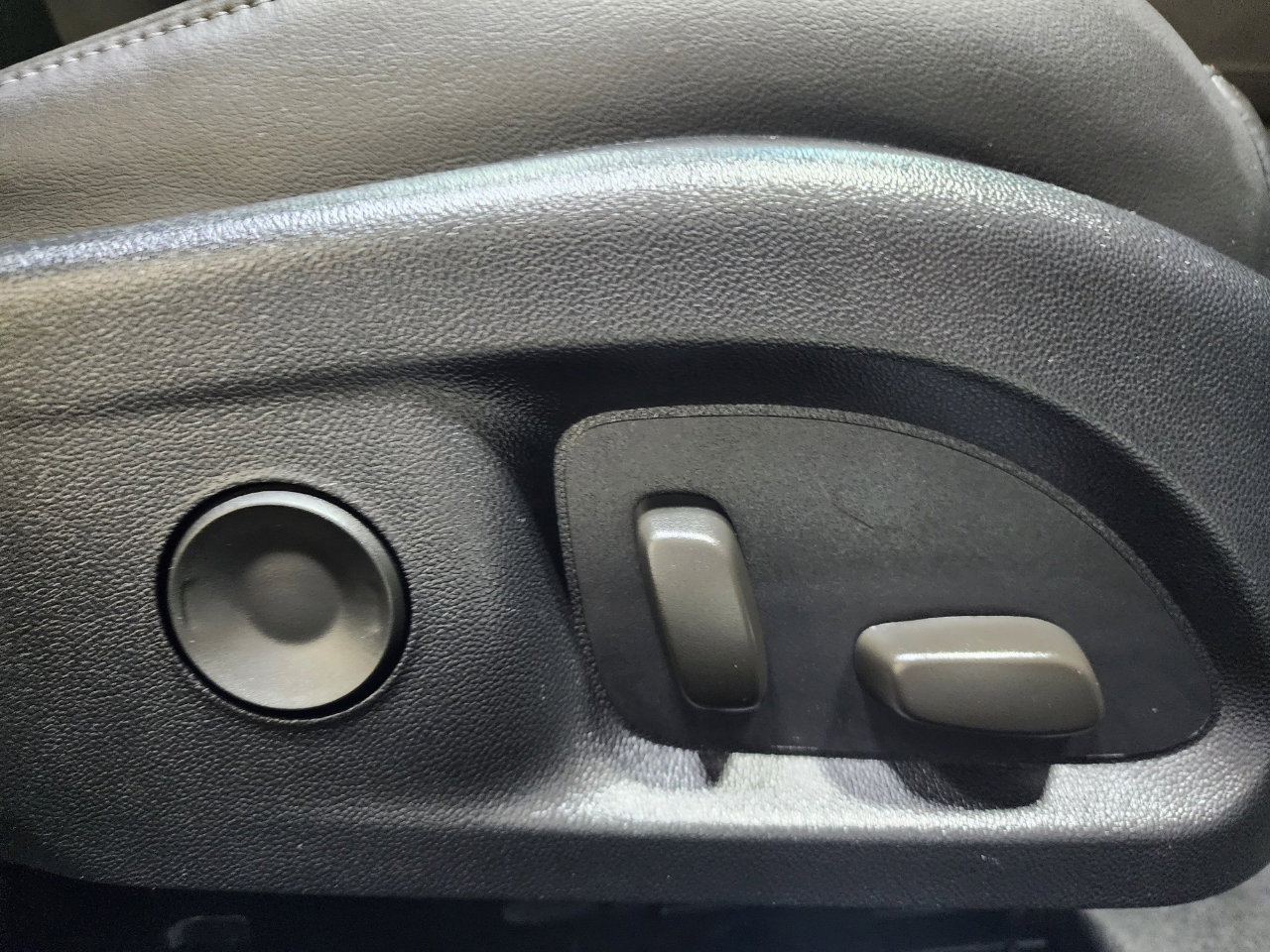 Used 2021 Cadillac CT5 Luxury w/ Sun And Sound Package image 25