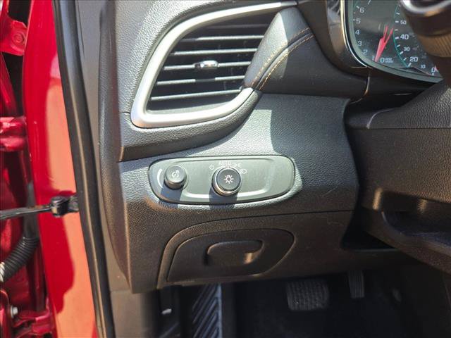 Used 2019 Chevrolet Trax LT w/ LPO, Cargo Package FWD image 27