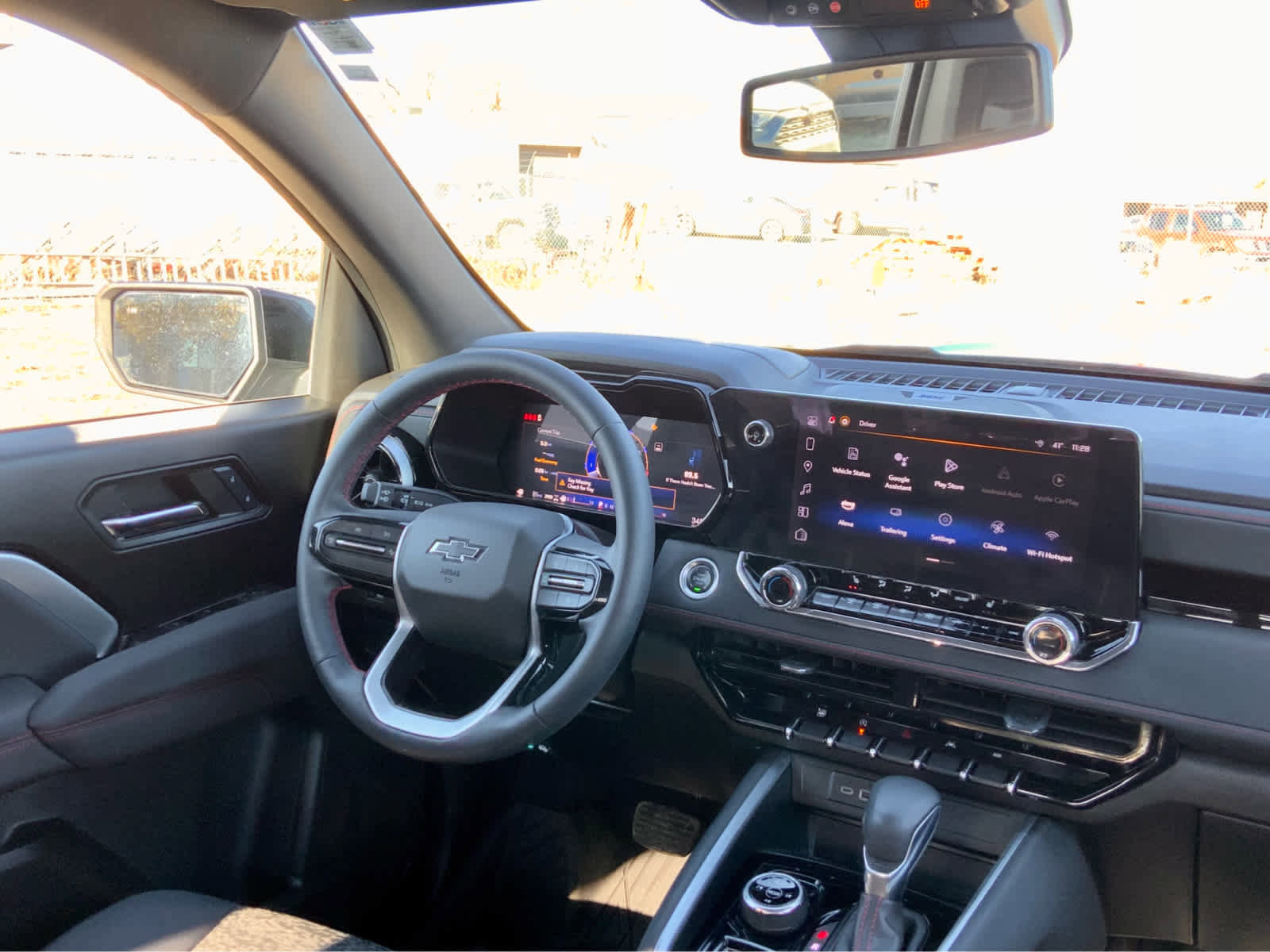 Used 2024 Chevrolet Colorado Z71 w/ Z71 Convenience Package 2 image 39