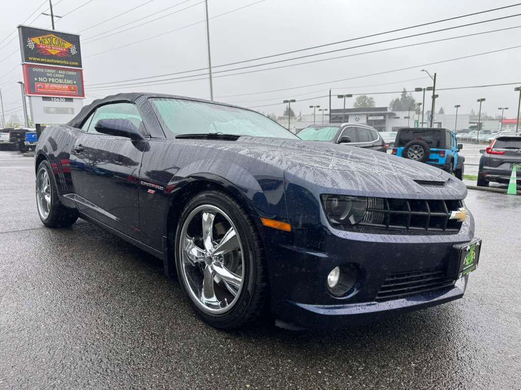 Used 2011 Chevrolet Camaro SS w/ RS Package RWD image 7