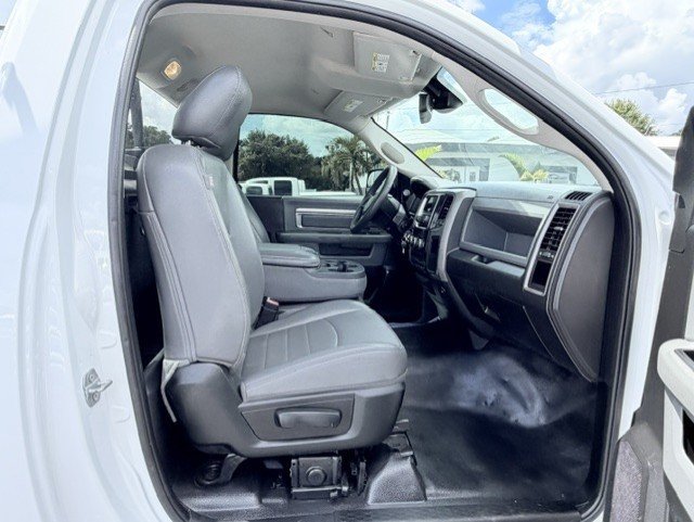 Used 2018 RAM 2500 Tradesman w/ Power & Remote Entry Group RWD image 19