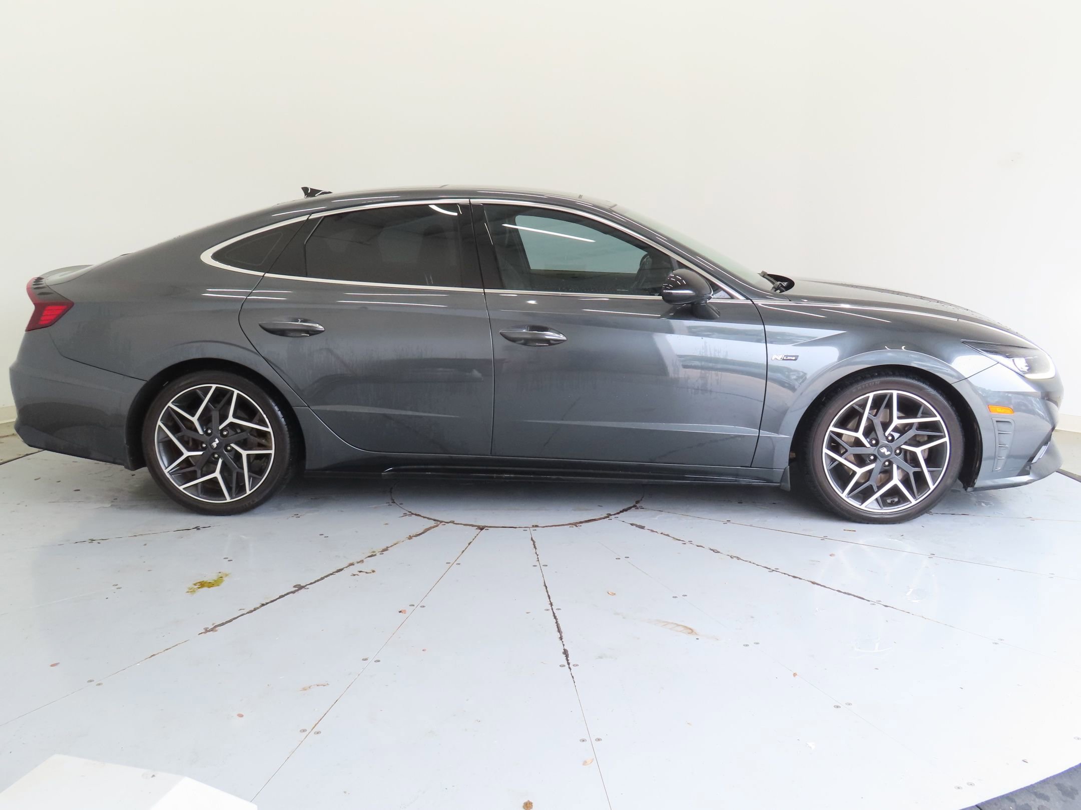 Used 2023 Hyundai Sonata N Line FWD image 2