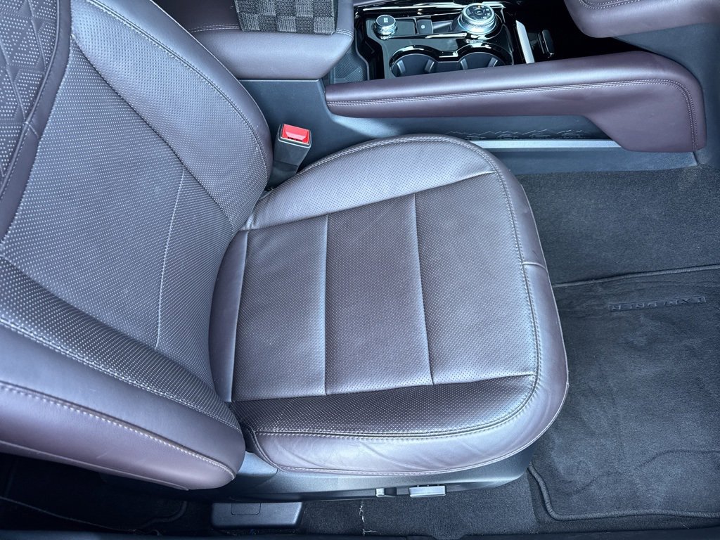 Used 2025 Ford Explorer Platinum w/ LUX Leather Package image 14