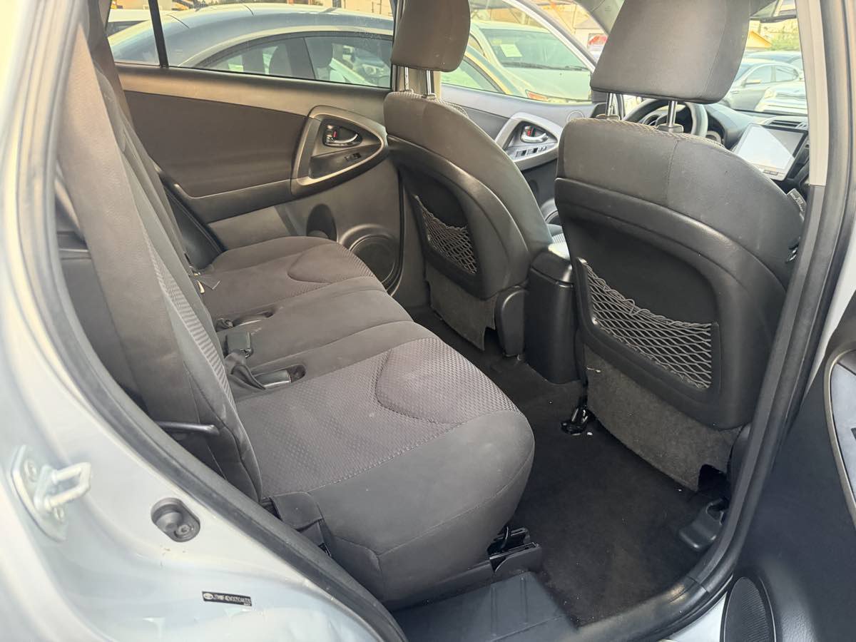 Used 2012 Toyota RAV4 Sport w/ Appearance Pkg FWD image 17
