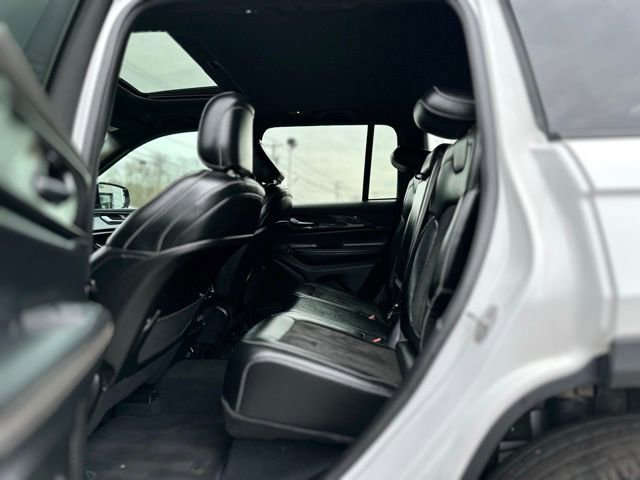 Used 2023 Jeep Grand Cherokee Altitude AWD/4WD image 19