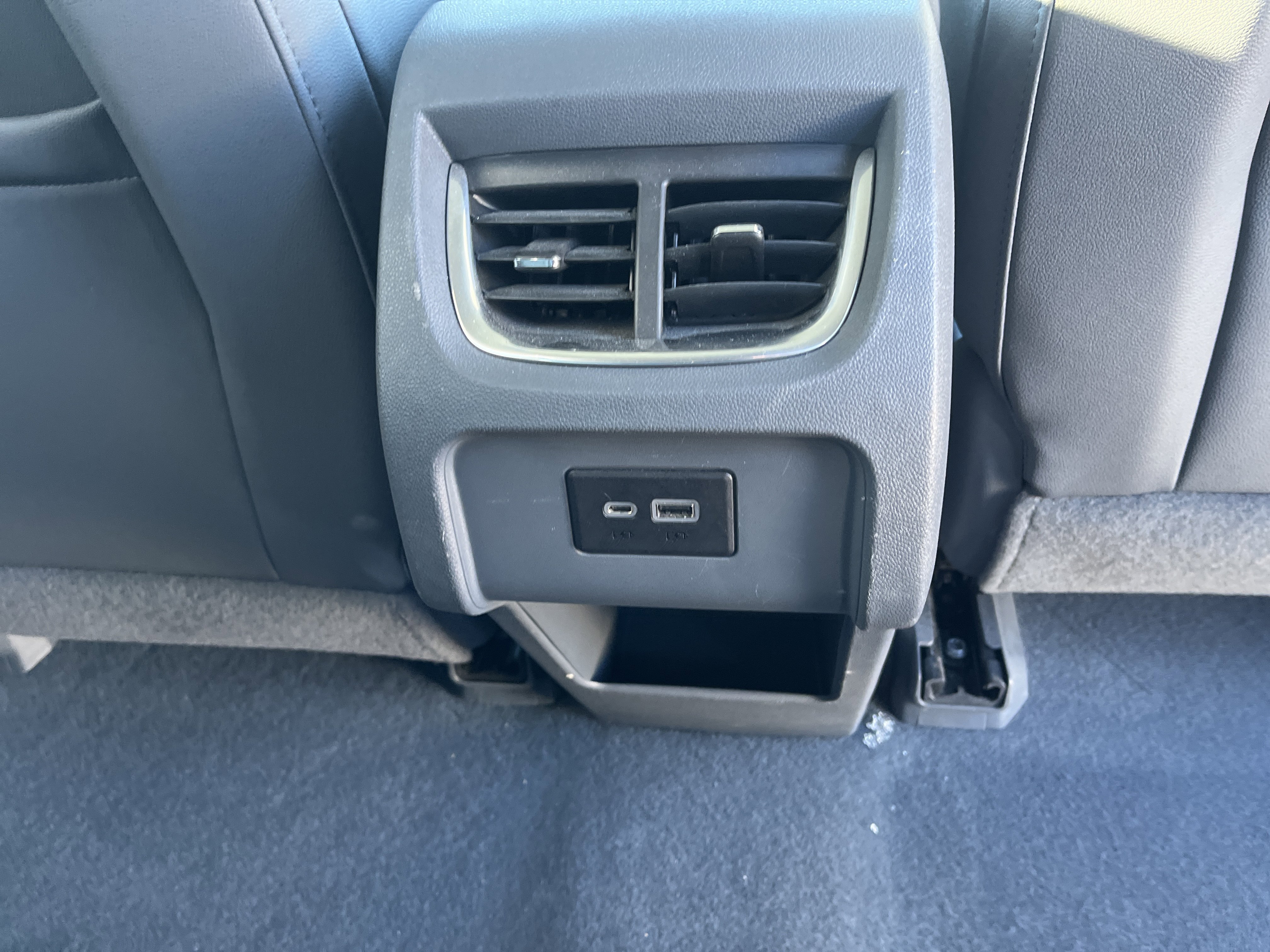 Used 2019 Chevrolet Blazer LT image 18