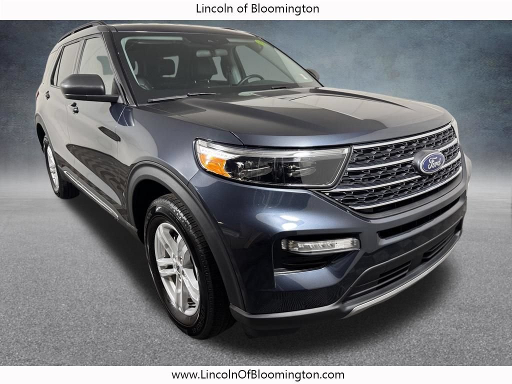 Used 2024 Ford Explorer XLT w/ Equipment Group 202A AWD/4WD image 9