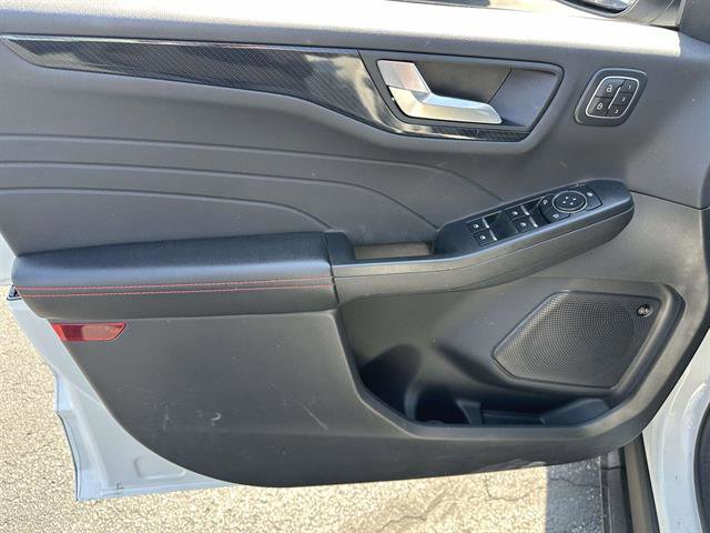Used 2024 Ford Escape ST-Line Select w/ Tech Pack #2 AWD/4WD image 9