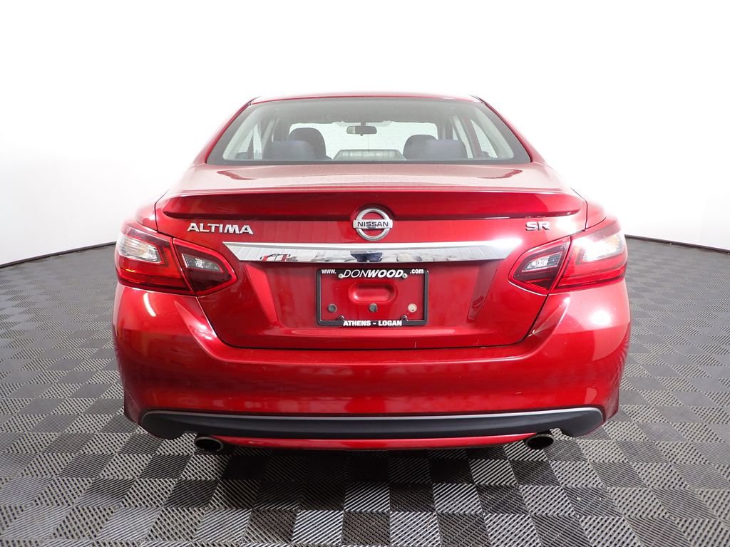 Used 2018 Nissan Altima 2.5 SR FWD image 13