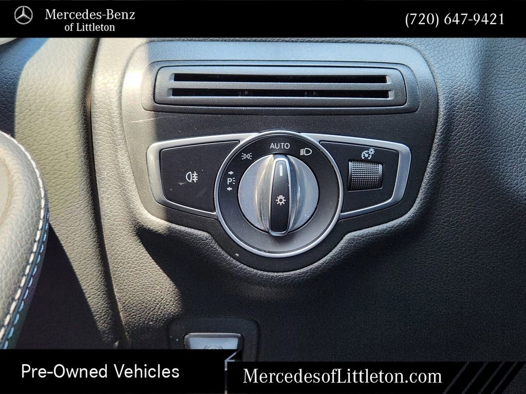 Used 2020 Mercedes-Benz GLC 300 4MATIC image 25