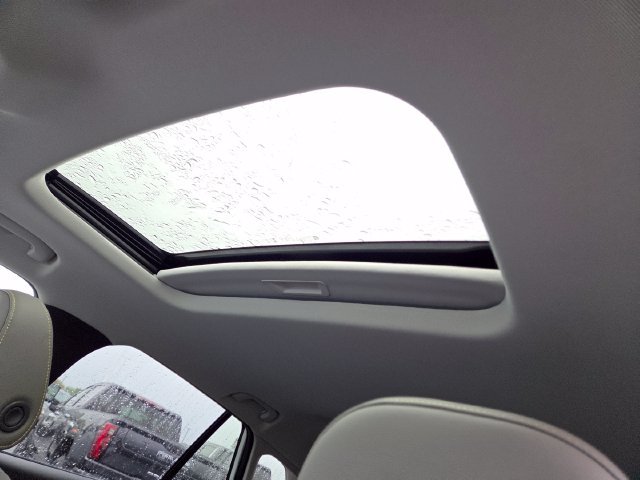 New 2026 Chevrolet Trax ACTIV w/ Sunroof Package FWD image 3