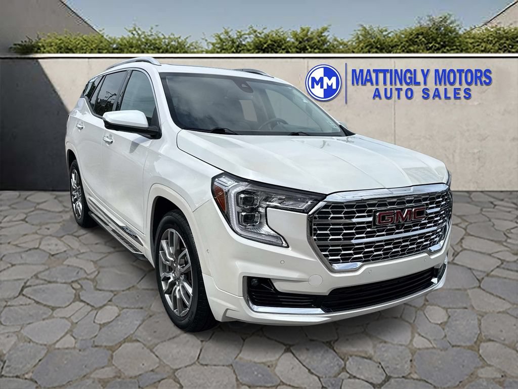 Used 2022 GMC Terrain Denali w/ Denali Premium Package