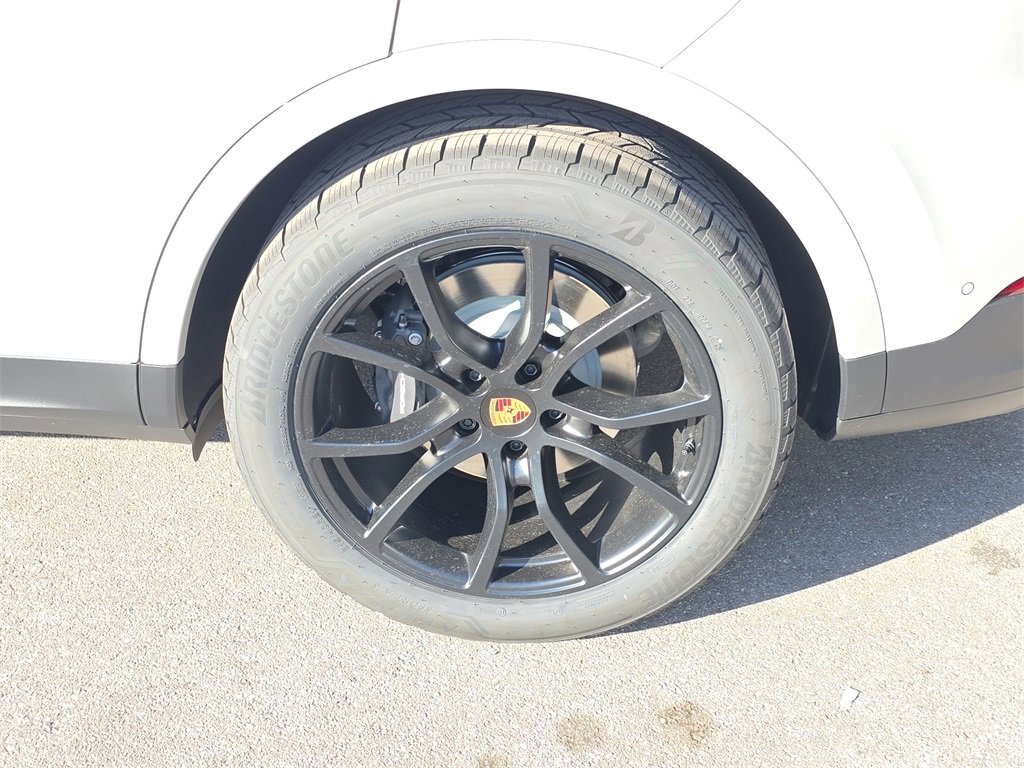 New 2026 Porsche Cayenne Coupe image 11