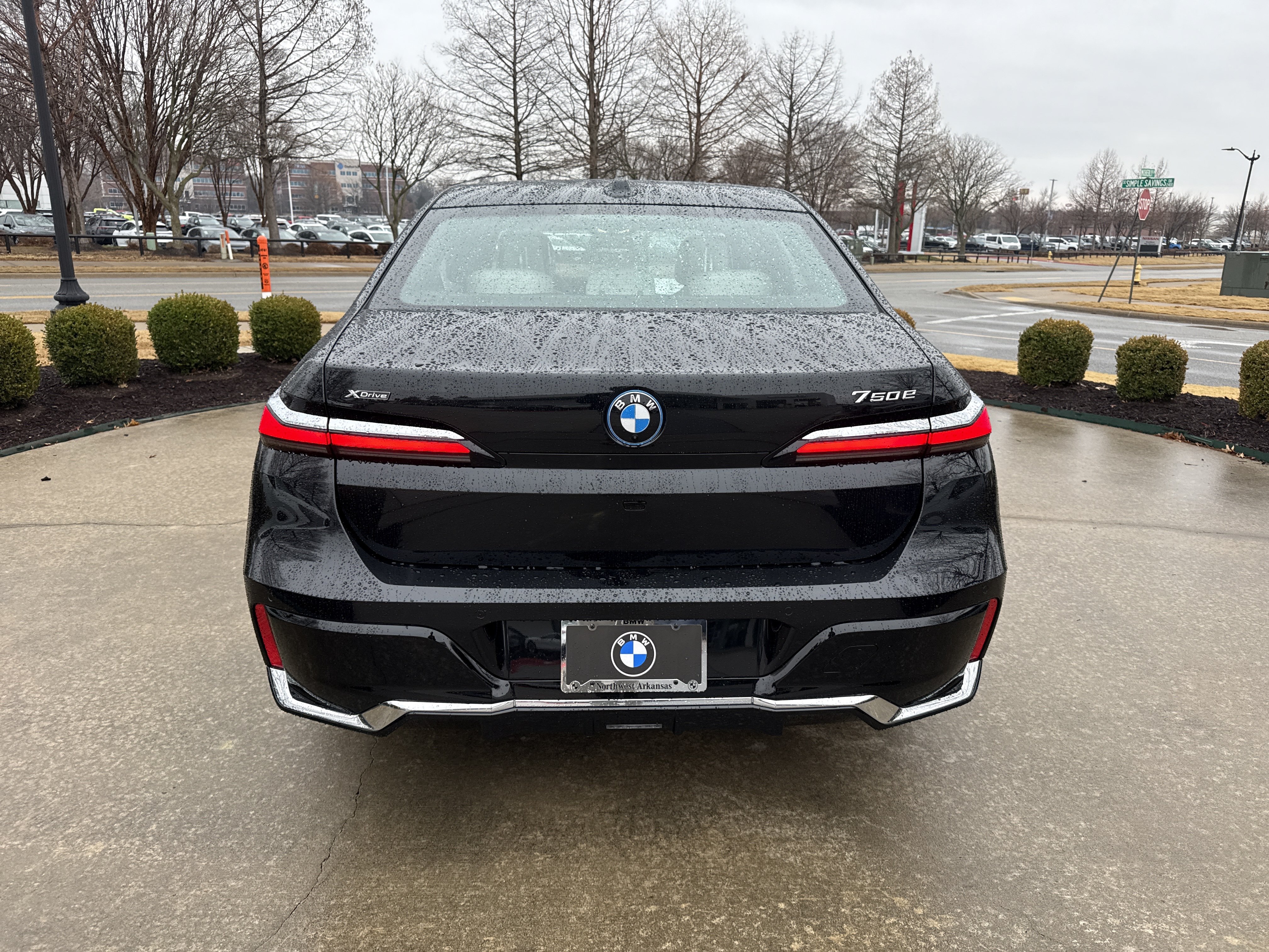 New 2026 BMW 750e xDrive AWD/4WD image 4