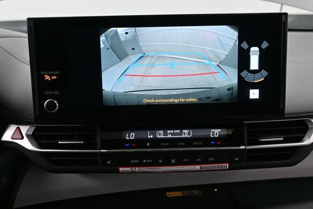 Certified 2026 Toyota Sienna XLE AWD/4WD image 29