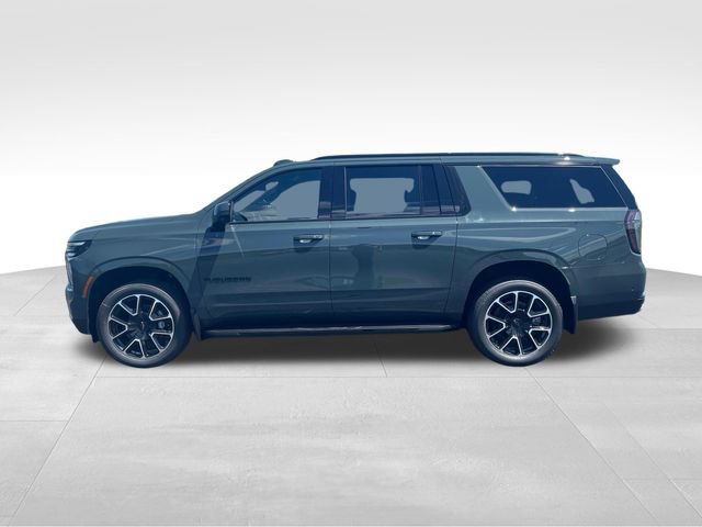 New 2026 Chevrolet Suburban RST w/ Comfort Package AWD/4WD image 2