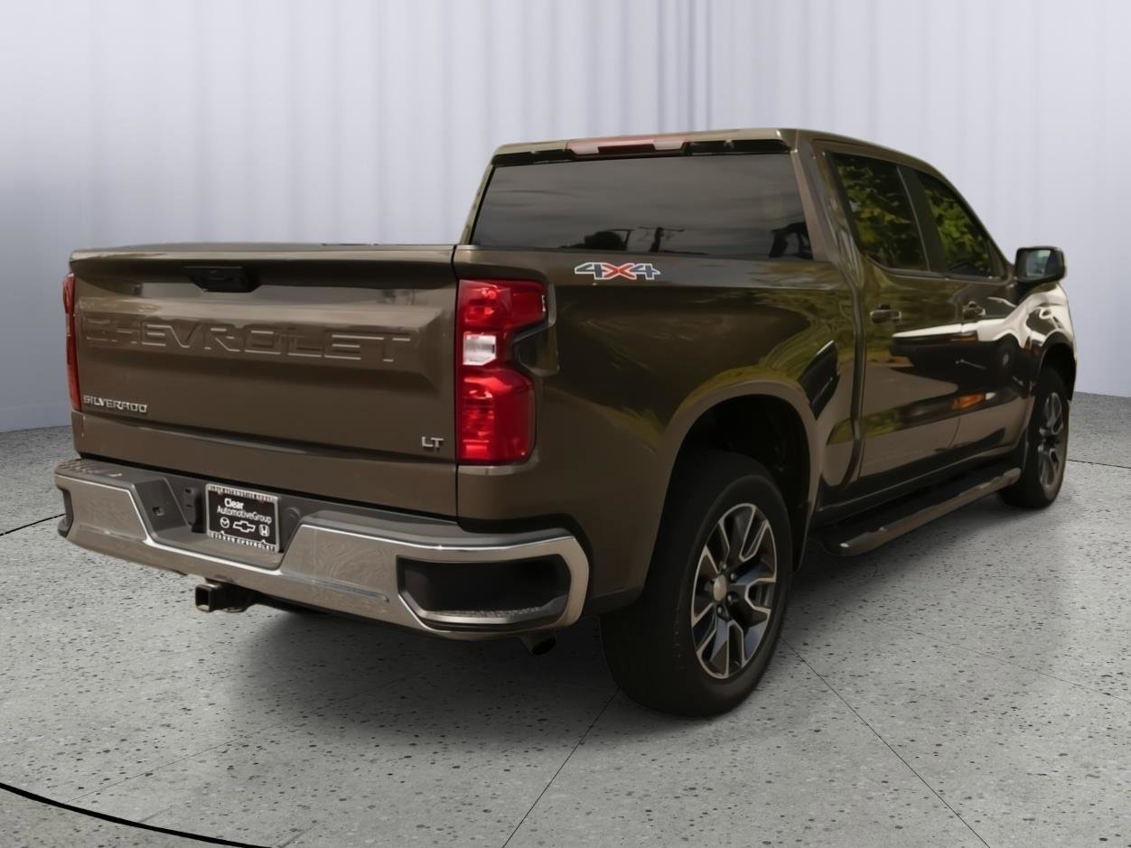 Used 2023 Chevrolet Silverado 1500 LT AWD/4WD image 19
