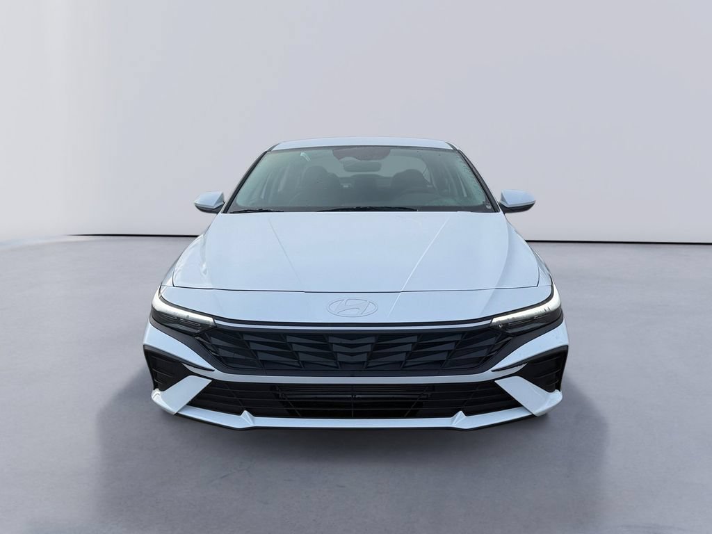 New 2026 Hyundai Elantra SE FWD image 8