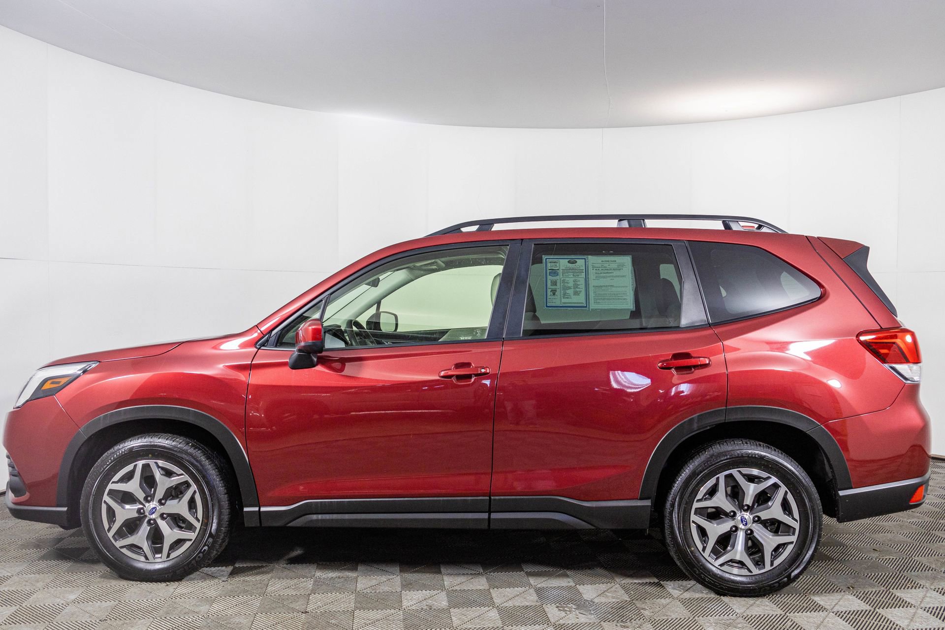 Used 2023 Subaru Forester Premium image 20