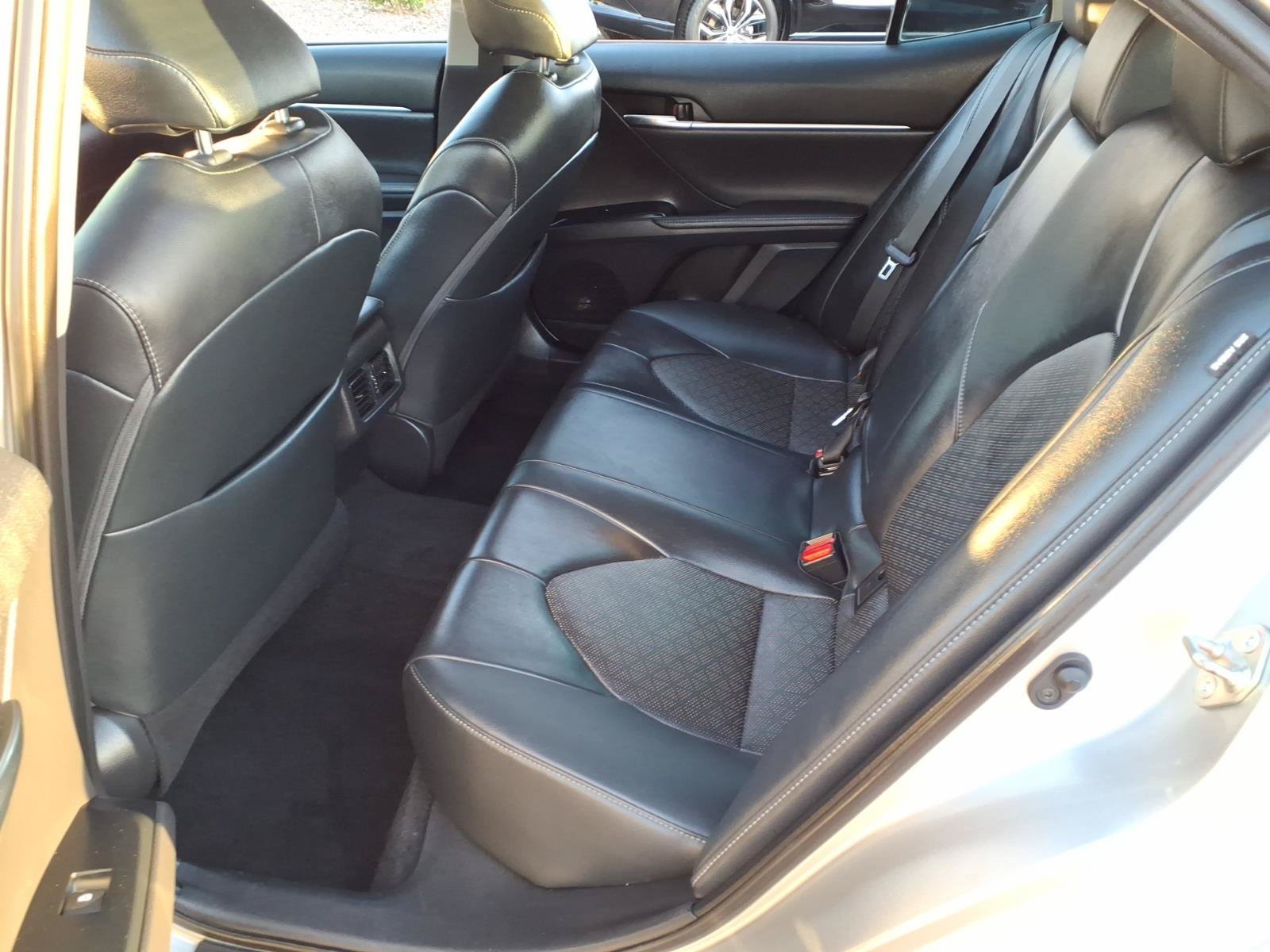 Used 2019 Toyota Camry XSE w/ Carpet Mat Package FWD image 9