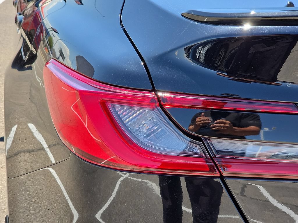 New 2026 Toyota Camry Hybrid FWD image 10