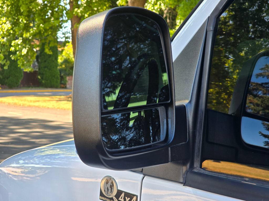 Used 2017 Chevrolet Express 2500 LS RWD image 21