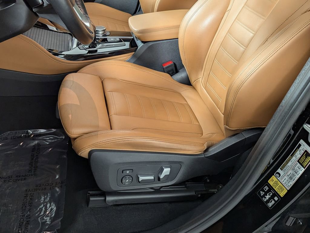 Used 2021 BMW X4 xDrive30i w/ Executive Package image 17