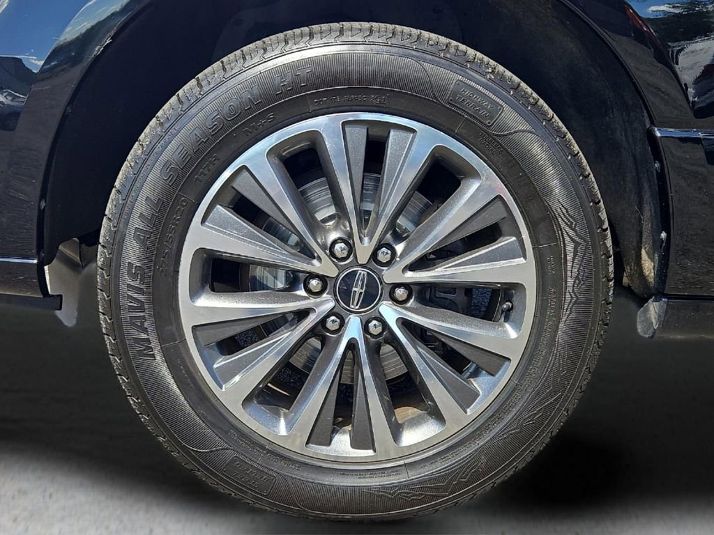 Used 2017 Lincoln Navigator Select AWD/4WD image 8
