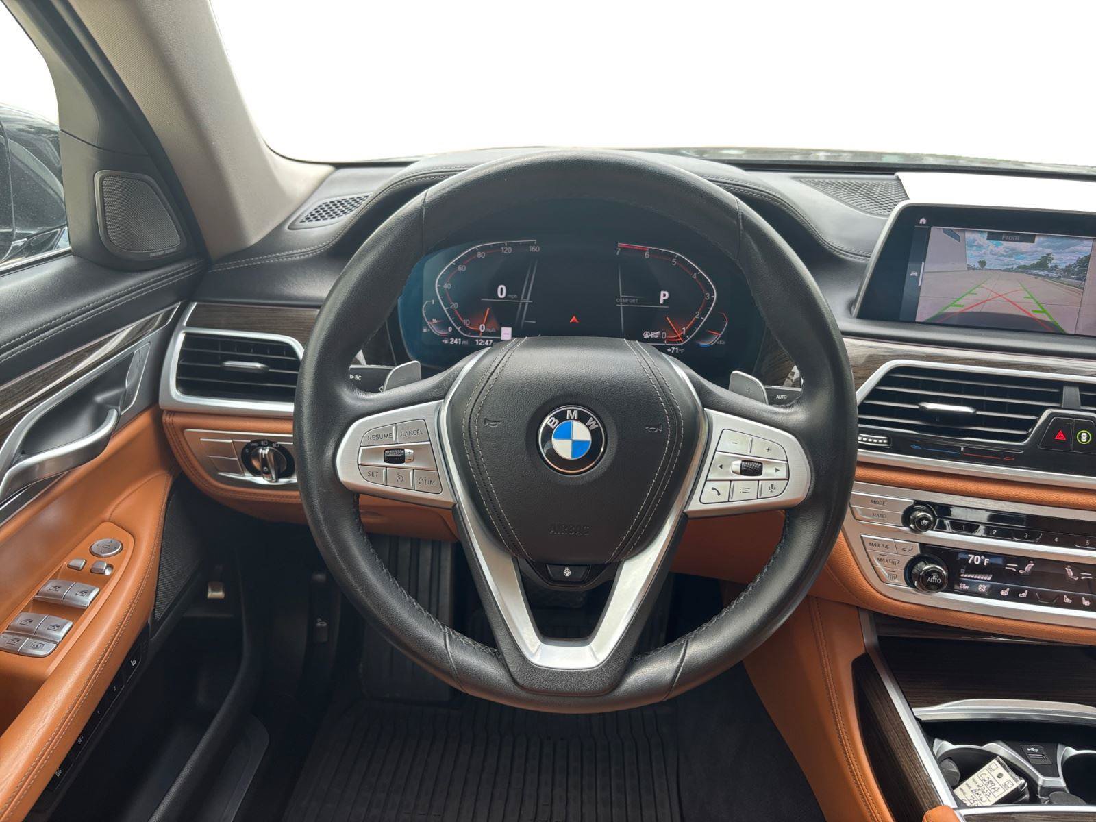 Used 2022 BMW 750Li xDrive AWD/4WD image 28