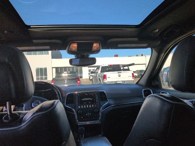 Used 2018 Jeep Grand Cherokee Overland w/ Trailer Tow Group IV image 7