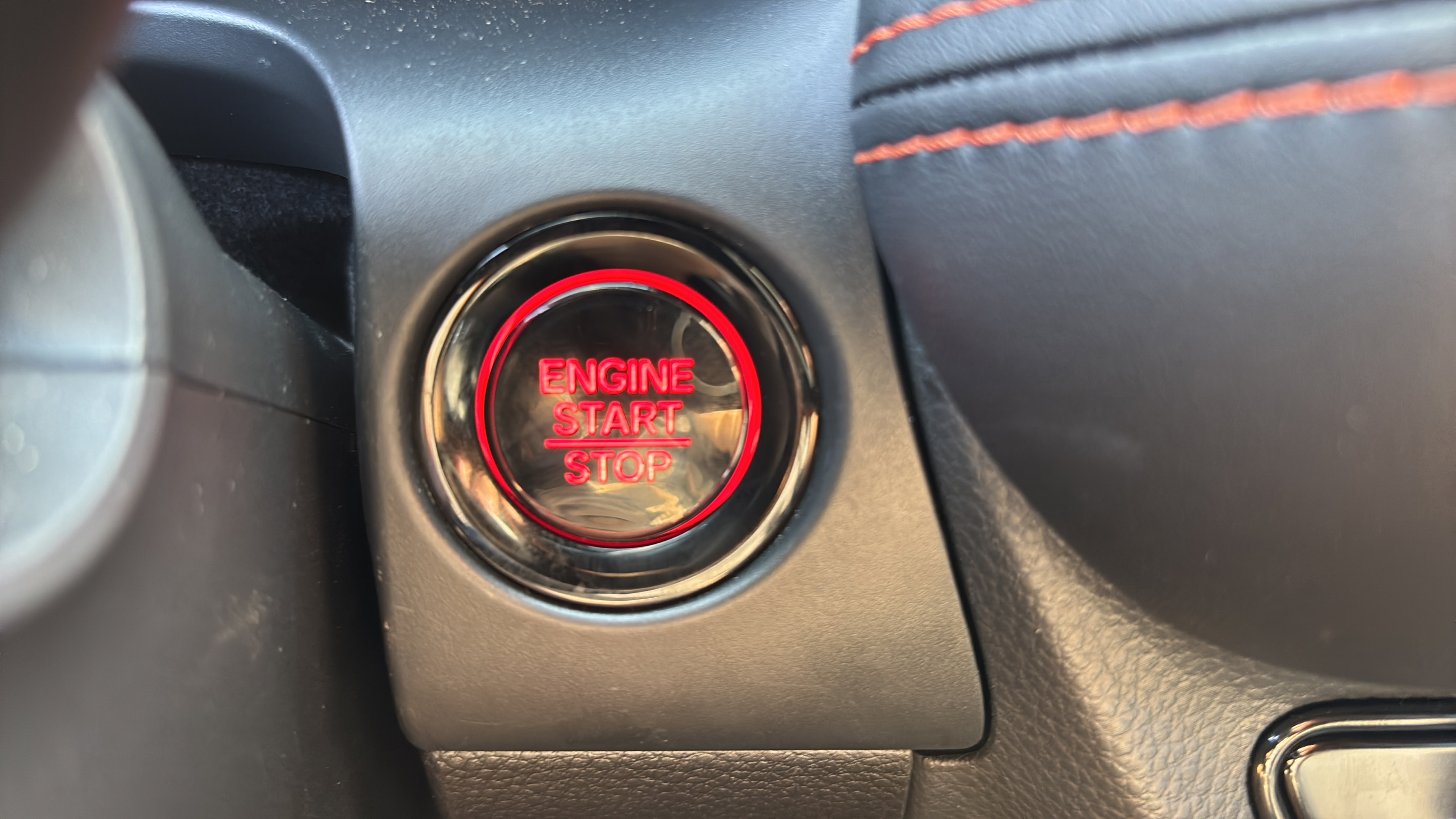 Certified 2025 Honda HR-V Sport image 28
