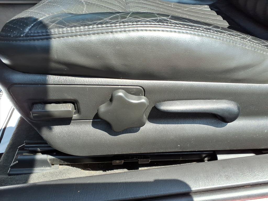 Used 2004 Chevrolet Monte Carlo SS w/ Preferred Equipment Group FWD image 26