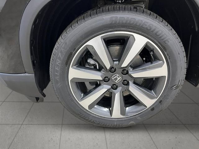 New 2025 Honda Pilot Touring image 12