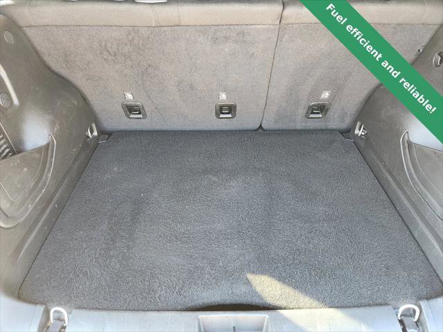 Certified 2023 Jeep Renegade Latitude image 31