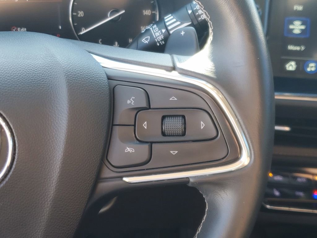 Used 2022 Buick Envision Preferred image 23