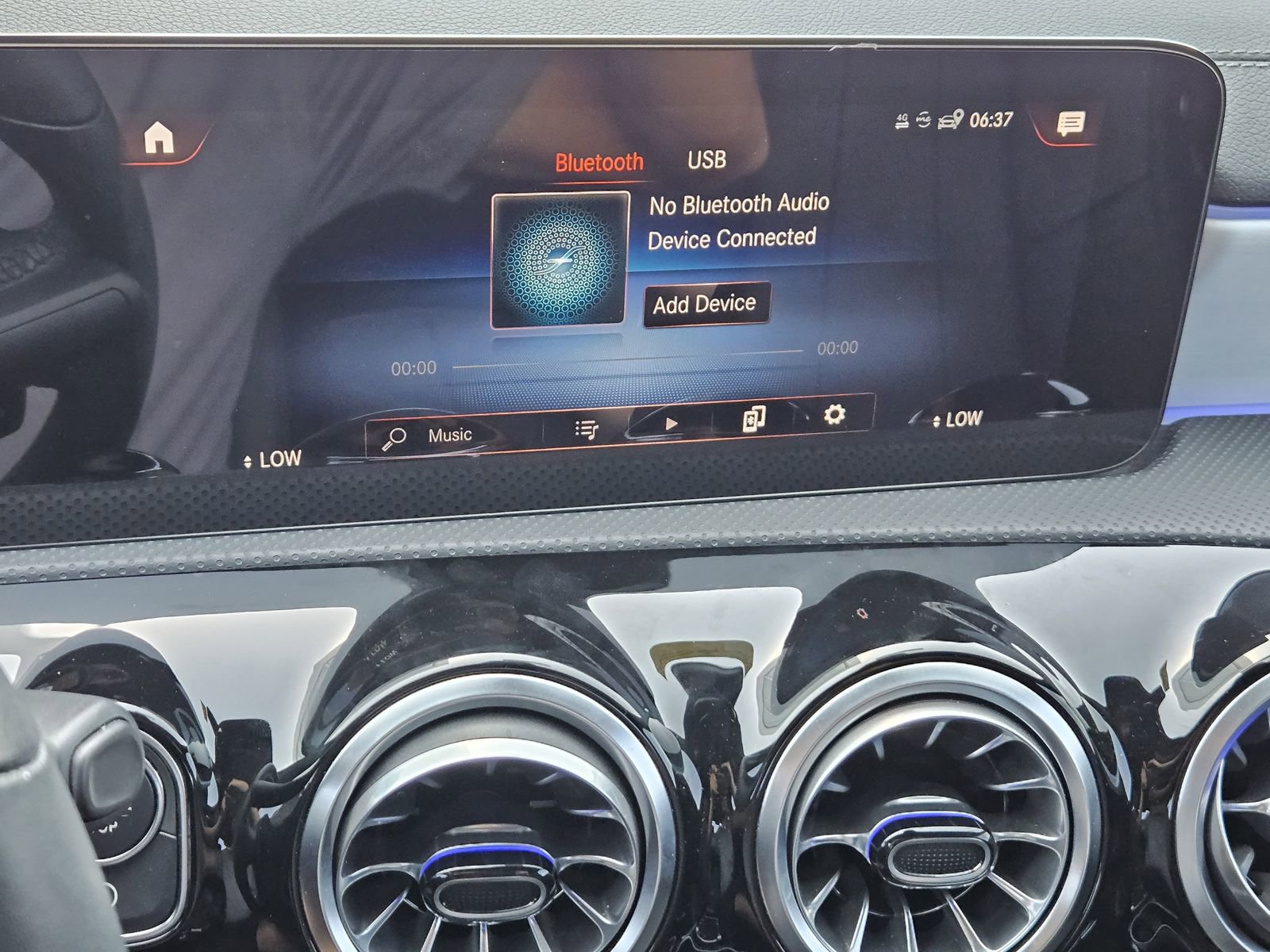 Used 2023 Mercedes-Benz CLA 250 image 21