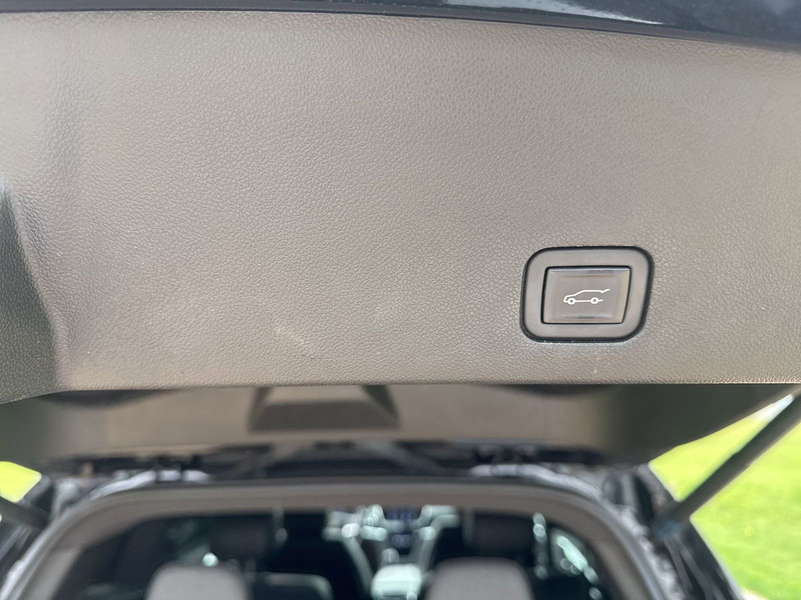 Used 2023 Cadillac XT6 Premium Luxury image 22