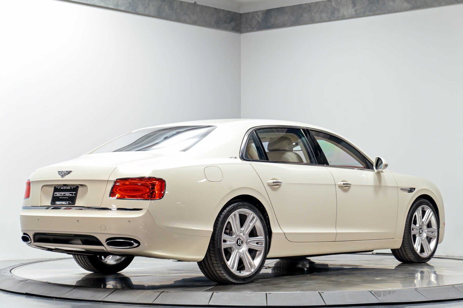 Used 2016 Bentley Flying Spur W12 AWD/4WD image 17