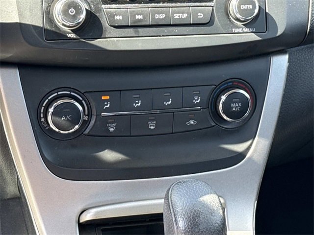 Used 2015 Nissan Sentra S image 20
