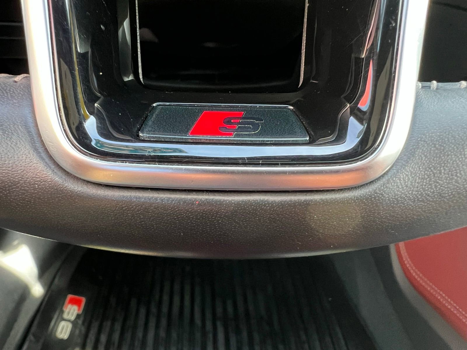 Used 2020 Audi S6 Premium Plus w/ S Sport Package image 38