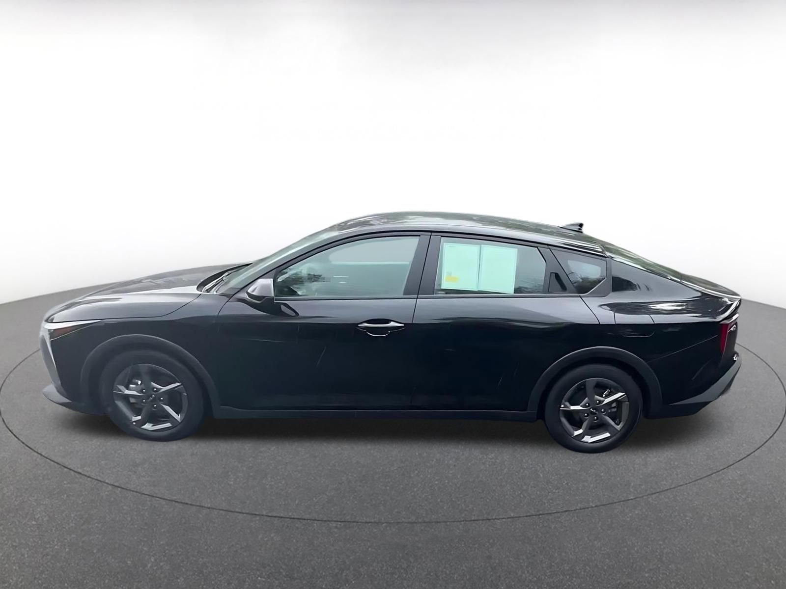 Used 2025 Kia K4 FWD image 9