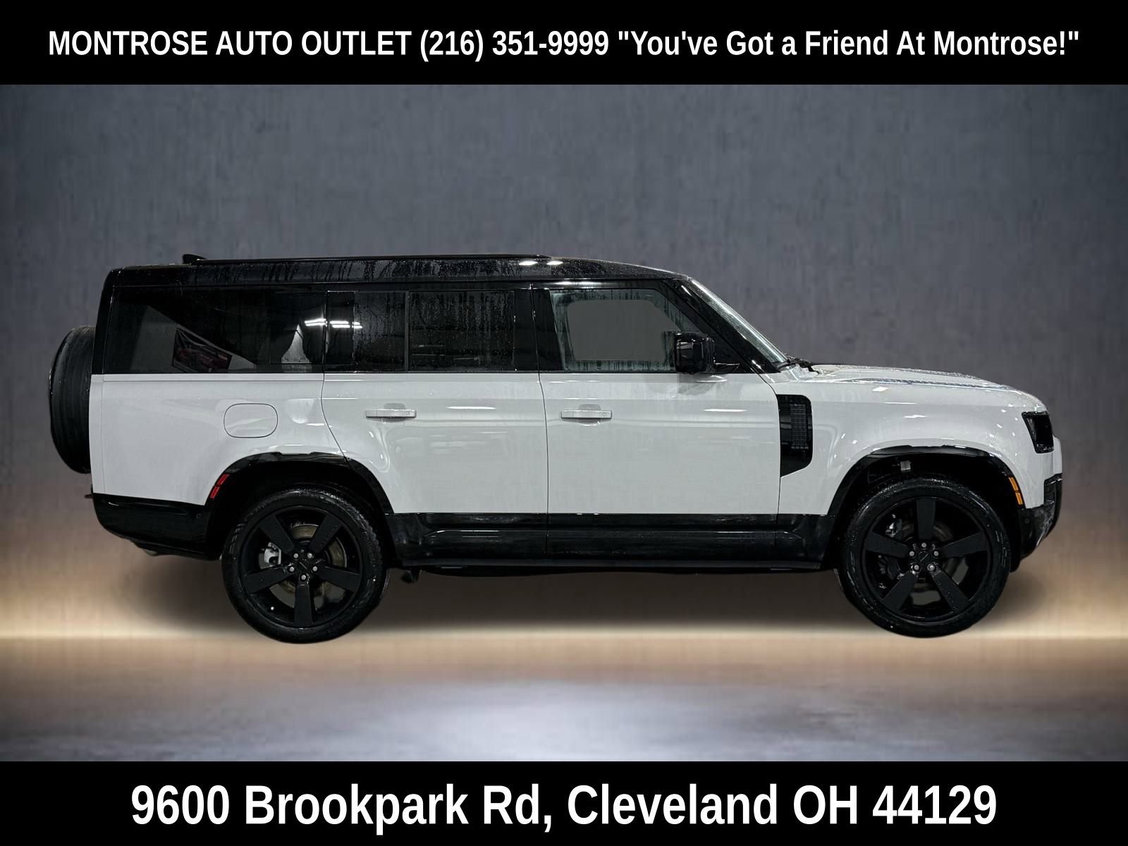 New 2026 Land Rover Defender 130 X-Dynamic SE image 6