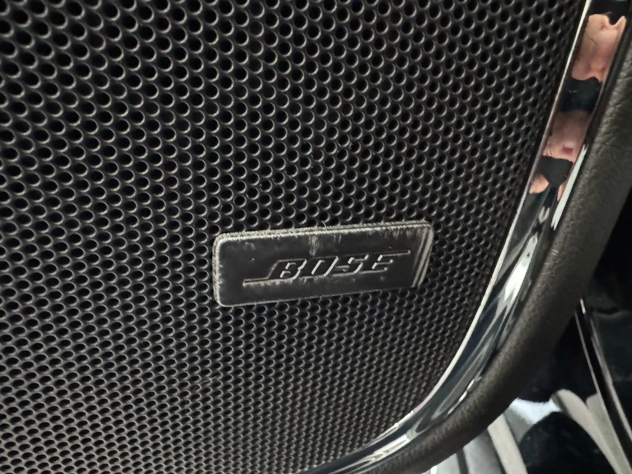 Used 2016 GMC Yukon Denali w/ Enhanced Security Package image 23