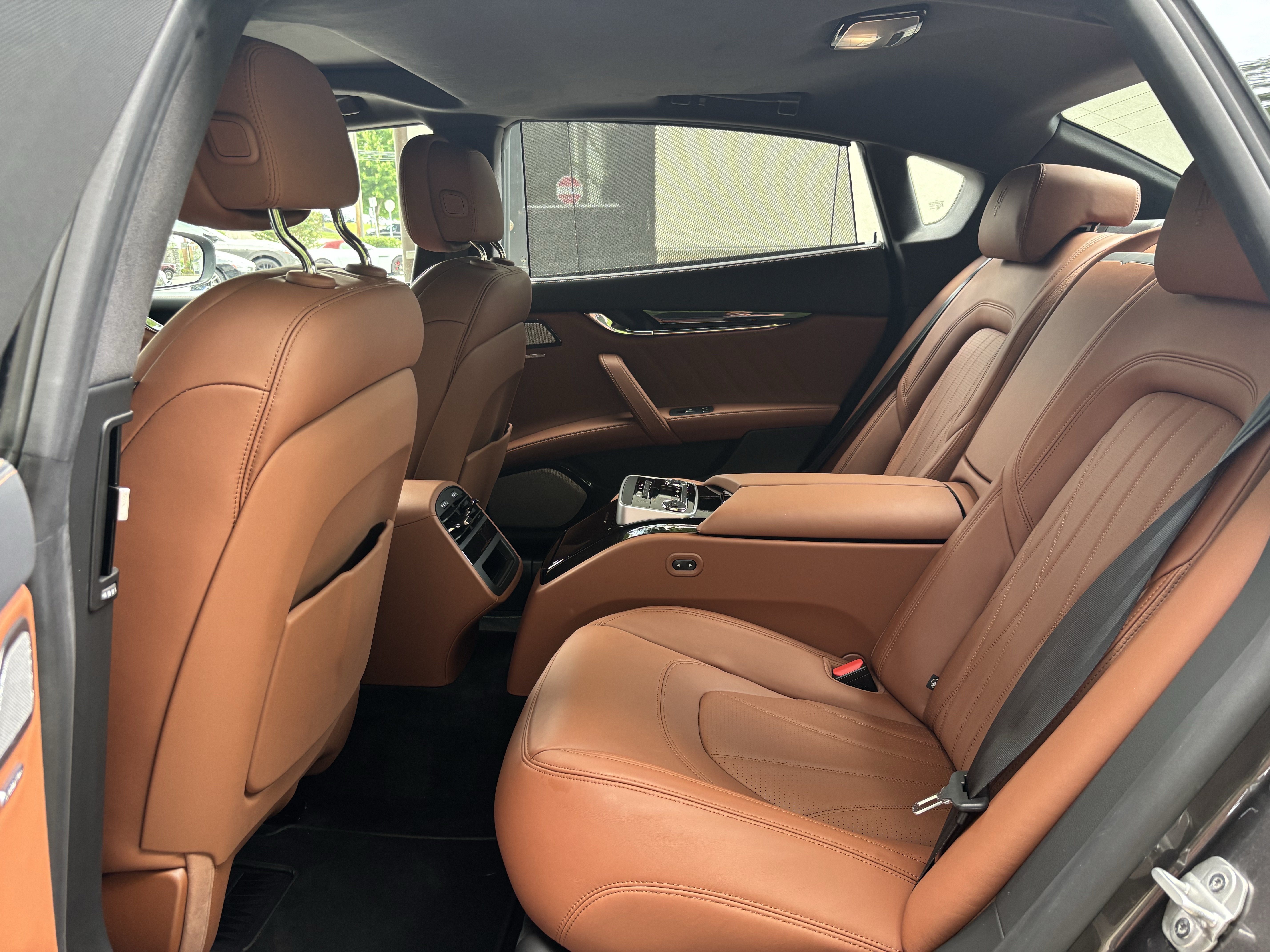 Used 2022 Maserati Quattroporte Modena Q4 AWD/4WD image 14