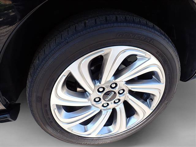 Used 2024 Lincoln Navigator Reserve AWD/4WD image 7