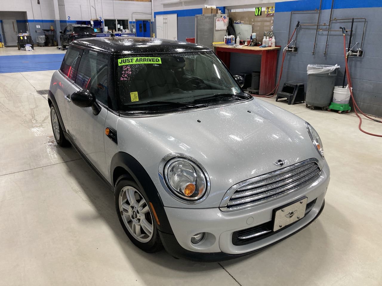 Used 2013 MINI Cooper Hardtop FWD image 1