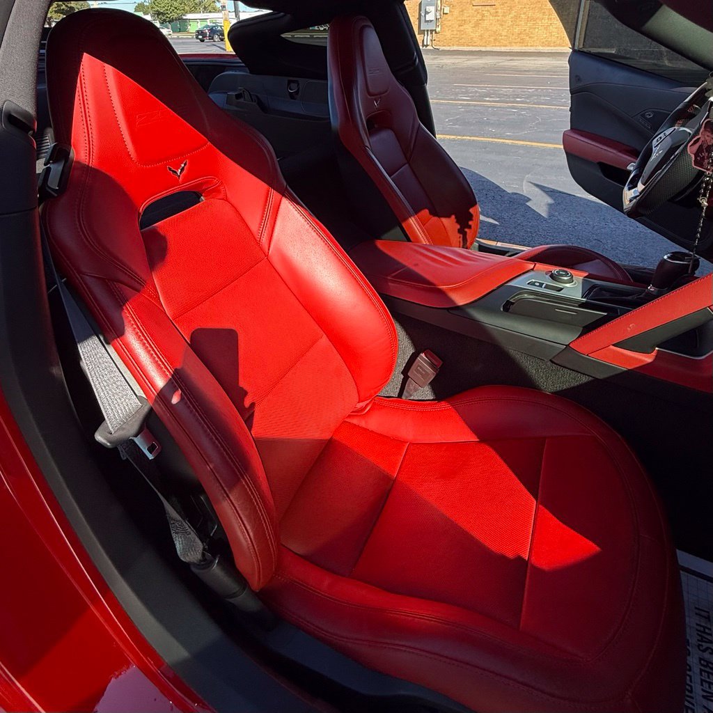 Used 2015 Chevrolet Corvette Z06 RWD image 15